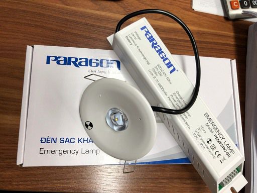 Đèn khẩn cấp âm trần Paragon PEMF3RC-G2, tích điện 3h Đèn khẩn cấp âm trần Paragon PEMF3RC-G2, tích điện 3h